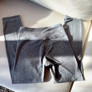 Light gray cropped lululemon leggings